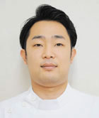 鍼灸師　河野健太郎
